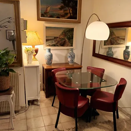 Apartment Meuble Proche Gare Du Nord Et Gare Du Nord Acces Direct Metro